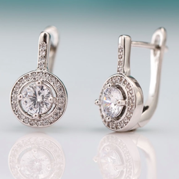 New 925 Sterling Silver Round Stud Diamon Earrings - Picture 2 of 5